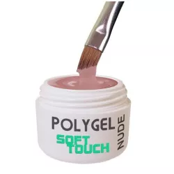 Polygel Soft Touch Nude. Ongles nude de tendance actuelle.