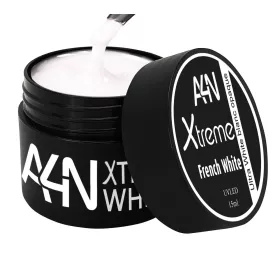 Avec ce gel french xtrême white profitez d' une french manucure éclatante.