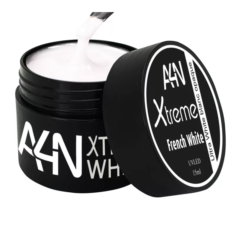 Avec ce gel french xtrême white profitez d' une french manucure éclatante.